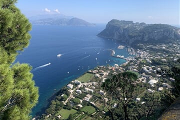 Ischie, Capri, Procida - 3 Sirény Neapolského zálivu ***