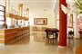 Hotel Asteris: fotografie vybavení exteriérů a interiérů ubytování.