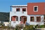 Hotel Saraya Resort - Leros: fotografie vybavení exteriérů a interiérů ubytování.