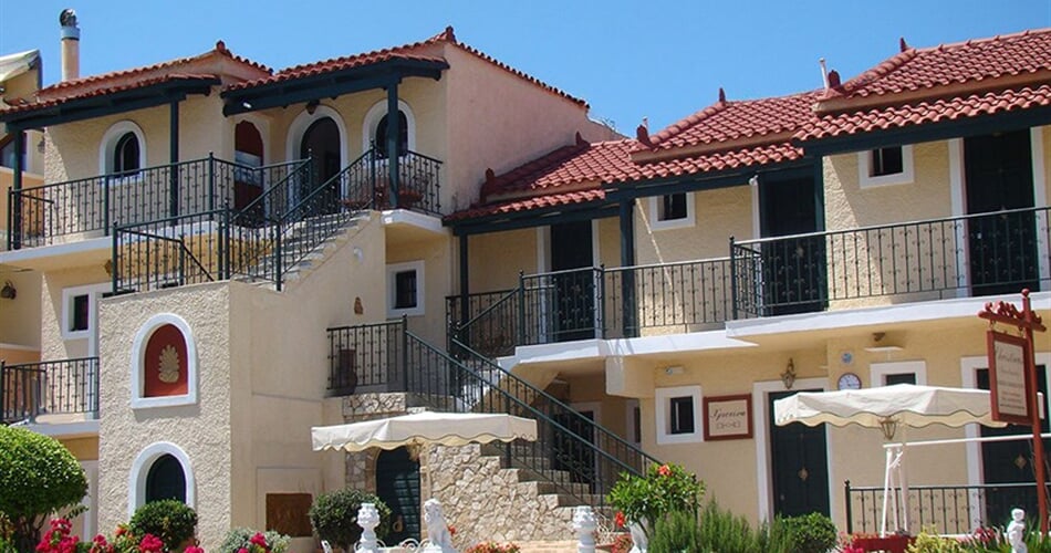 Penzion Christina: fotografie vybavení exteriérů a interiérů ubytování.