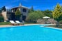 Vily Anemones Villas: fotografie vybavení exteriérů a interiérů ubytování.