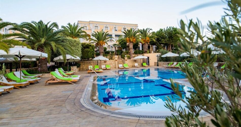 Hotel Crithoni´s Paradise: fotografie vybavení exteriérů a interiérů ubytování.