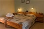 Hotel Marilen - Leros: fotografie vybavení exteriérů a interiérů ubytování.