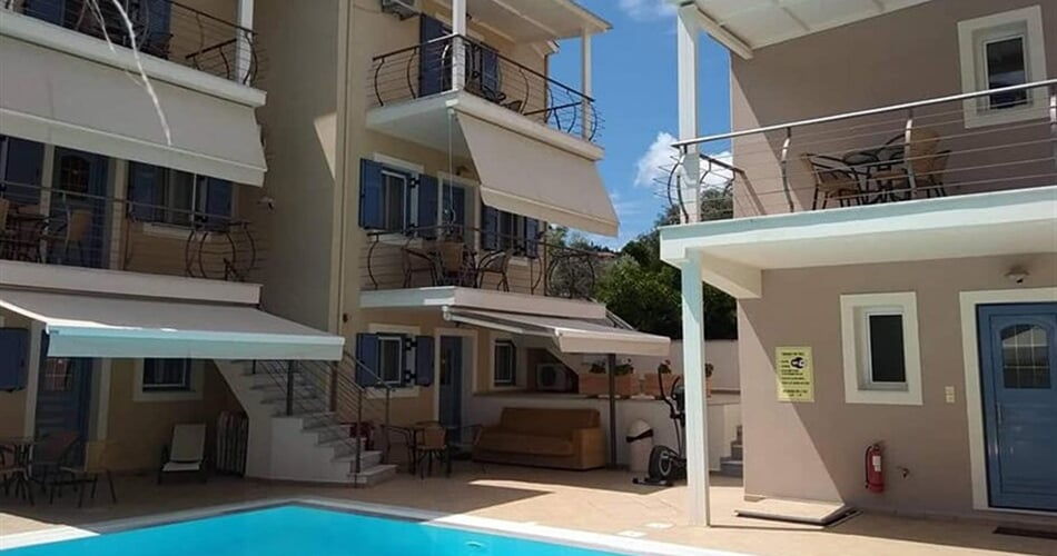Apartmánový dům Villa Theodora: fotografie vybavení exteriérů a interiérů ubytování.