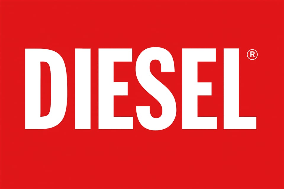 Logo Diesel na červeném pozadí (1536×1024) Logo Diesel na červeném pozadí