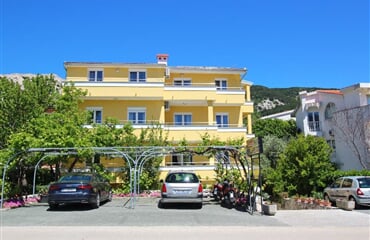 Ostrov Krk - Baška - Apartmány Brnić, autobusem