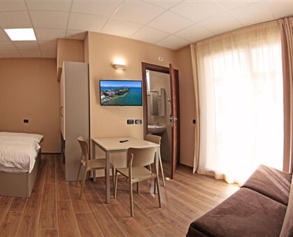 Villa Canneto, Sirmione (3)