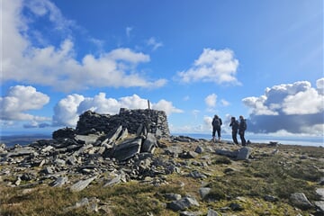 Irsko - Výšlapy na tři vrcholy Donegalu, divoká krása krajiny a bohatství památek z irské historie