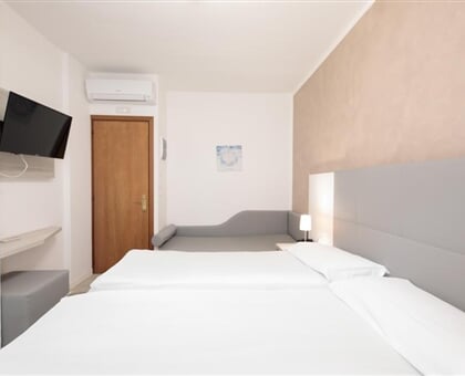 Hotel Losanna, Bibione (1)