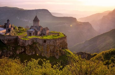 Okruh Arménií + JEZERO SEVAN + OCHUTNÁVKA KOŇAKU ARARAT A VÍNA