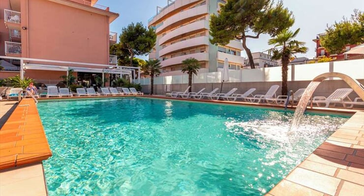 Hotel D'Anunnzio, Jesolo (1)