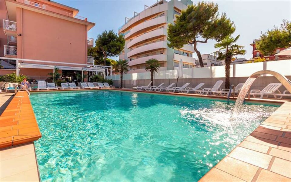 Hotel D'Anunnzio, Jesolo (1)