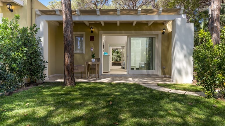 DELUXE BUNGALOW, Santa Margherita di Pula, Sardinie