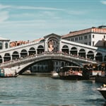 claudio schwarz VlI9IQgMilw unsplash