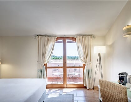 Pokoj family, Chia, Sardinie