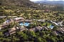 Pohled na Cruccuris Resort z výšky, Villasimius, Sardinia