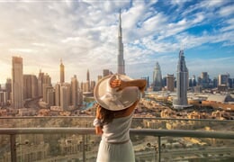 Dámská jízda v Dubaji + PLAVBA V DUBAI MARINA + LET BALÓNEM