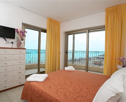 Hotel Adria Beach, V. di Cesenatico (9)