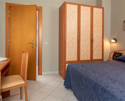 FAMILY HOTEL MEDITERRANEO   CESENATICO (27)
