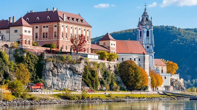 Foto - Východní Rakousko + ZÁMEK MAYERLING + ČOKOLÁDOVNA ZOTTER