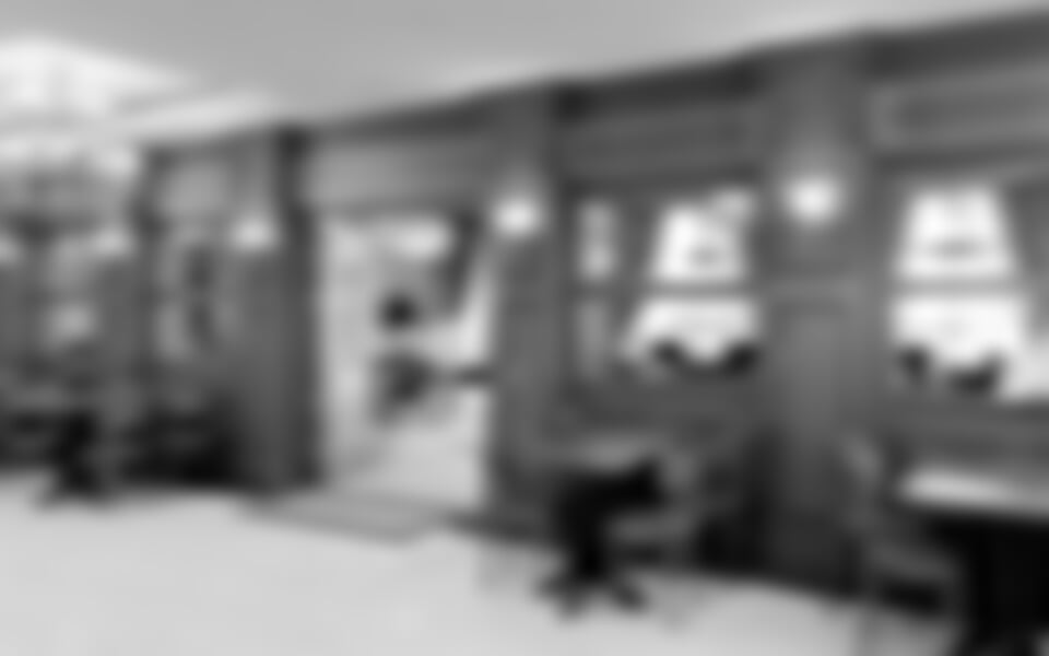 Side - Side Royal Palace