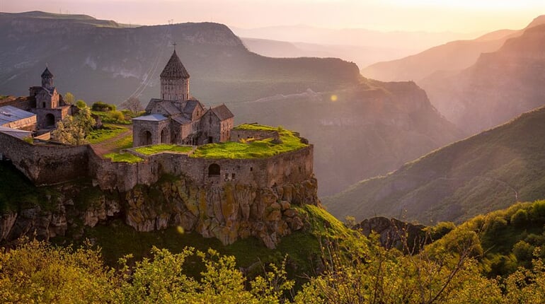 Foto - Okruh Arménií + JEZERO SEVAN + OCHUTNÁVKA KOŇAKU ARARAT A VÍNA