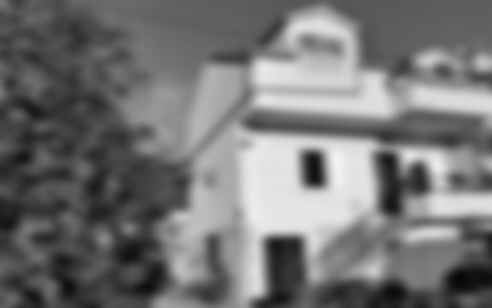 Seget Vranjica (Trogir) - Viktorija vila ***