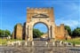 Augustův oblouk v Rimini - zájezdy do Itálie