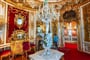 Uvnitř zámku Linderhof - cestování po Německu