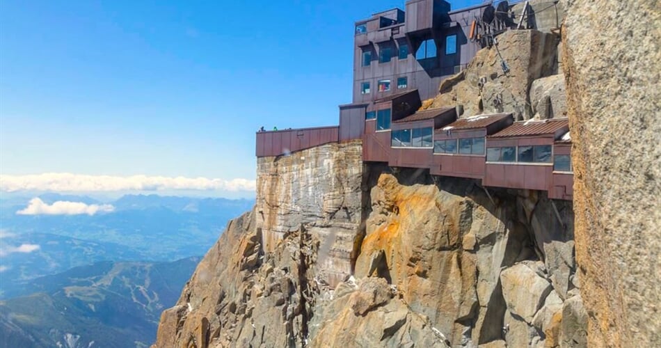 Observatoř na Aiguille du Midi - zájezdy do Savojských Alp a Chamonix