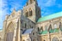 Katedrála ve městě Chichester - poznávací zájezdy k moři do Anglie
