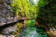Slovinsko - soutěska Vintgar_iStock-22365435691