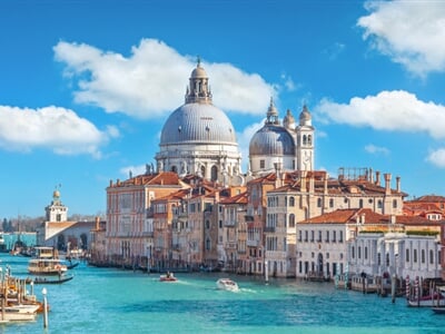 shutterstock 2273854667