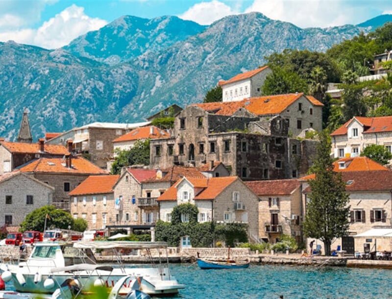 pexels tubadinn 32479623