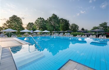 Terme Banovci - Hotel Zeleni gaj - pobyty na 4 noci