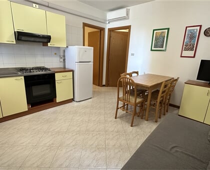 Palazzina Troiani, San Benedetto del Tronto (14)