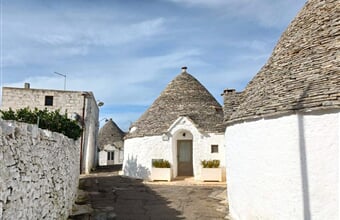 Trulli Holiday Village *** - Alberobello