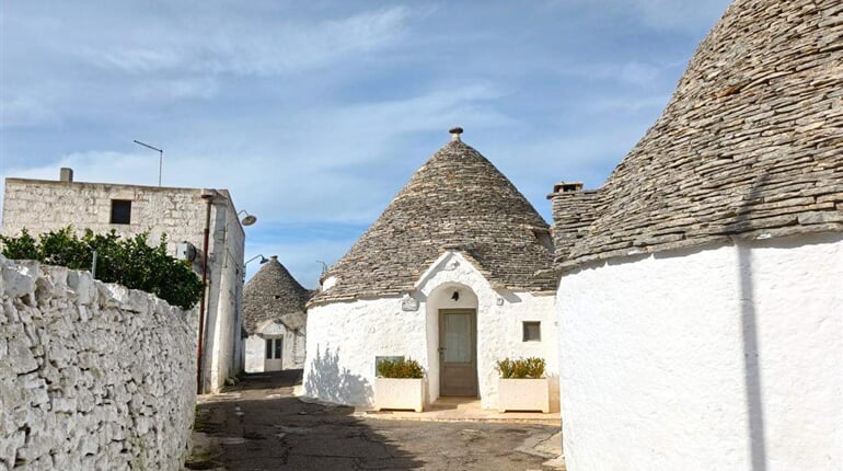 Trulli Holiday, Alberobello (5)