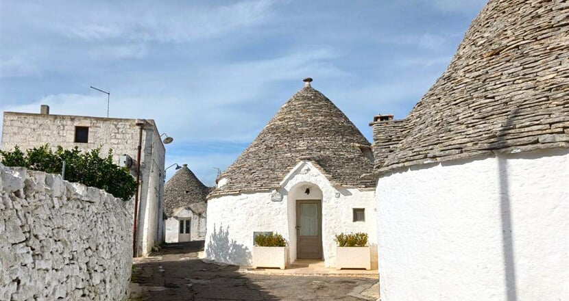 Trulli Holiday, Alberobello (5)