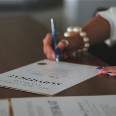 milos lopusina Oe8Q mzNUT4 unsplash