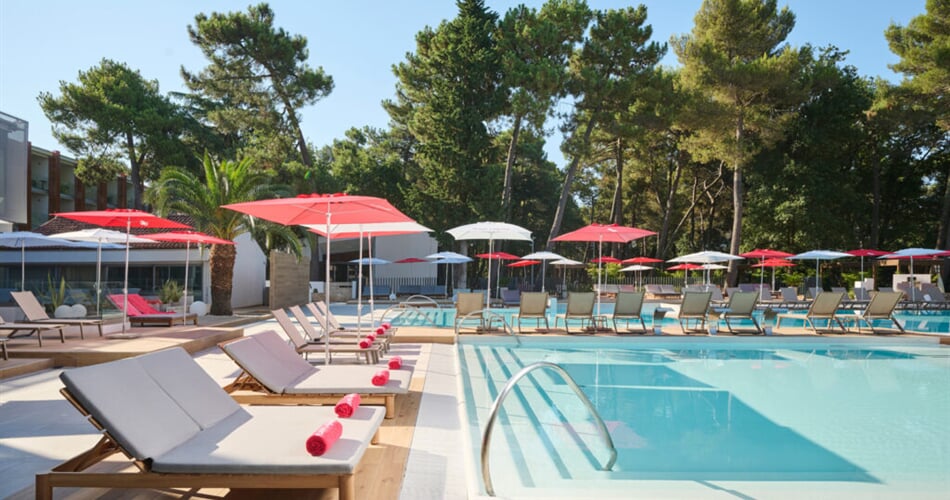 Hotel Pelegrin   bazény
