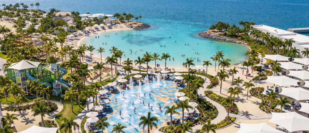 1769591510 seakers cove family beach