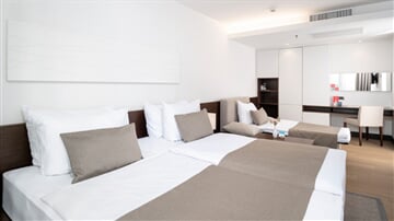 Hotel Parentium Plava Laguna izba Superior s balkónom, park strana