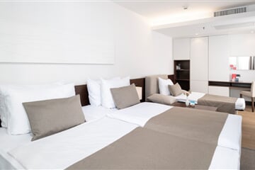 Hotel Parentium Plava Laguna izba Superior s balkónom, park strana