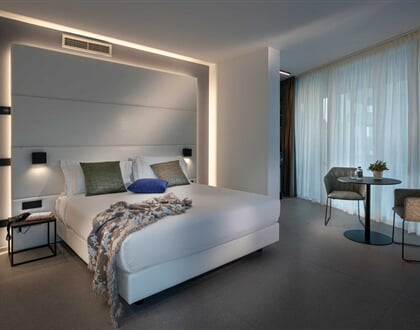 Hotel J44 LIFESTYLE (3)