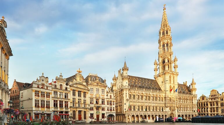 Foto - Belgická města + BRUSELSKÉ KOMIKSY + SPECIALITY VLÁMSKÉ KUCHYNĚ