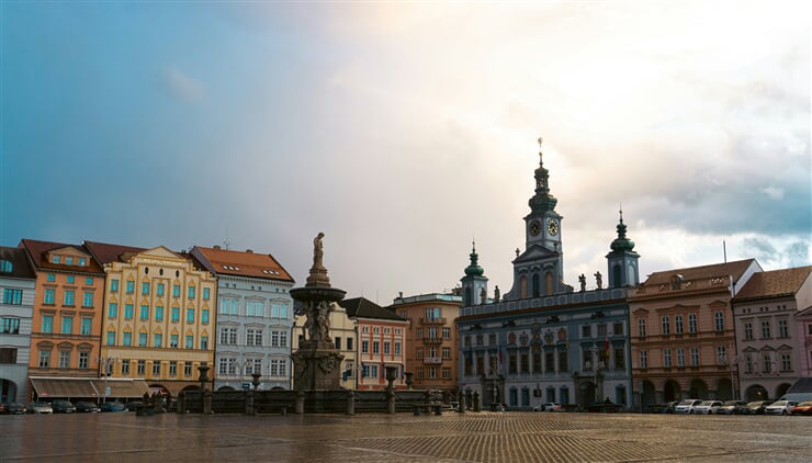 max bohme ceske budejovice eHUwTJaalPc unsplash