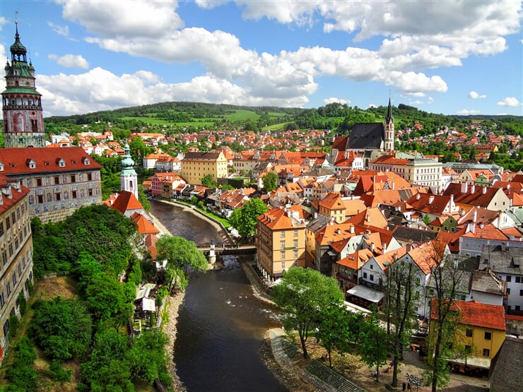 mike swigunski cesky krumlov 1eShNpNUB1U unsplash