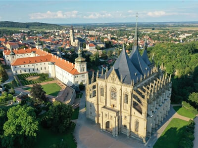 petr tomicek yvEfQhpHk60 unsplash kutna hora