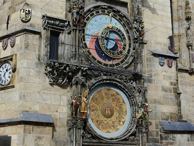 andrew v oUkh3FyVeSM unsplash orloj praha